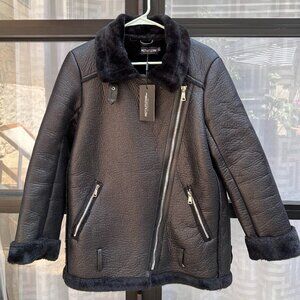 Black Oversized PU Aviator  / PrettyLittleThing